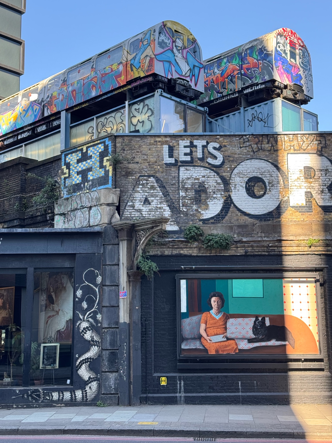 Londoner Fassade im Umfeld der Cluster London Ausstellung
